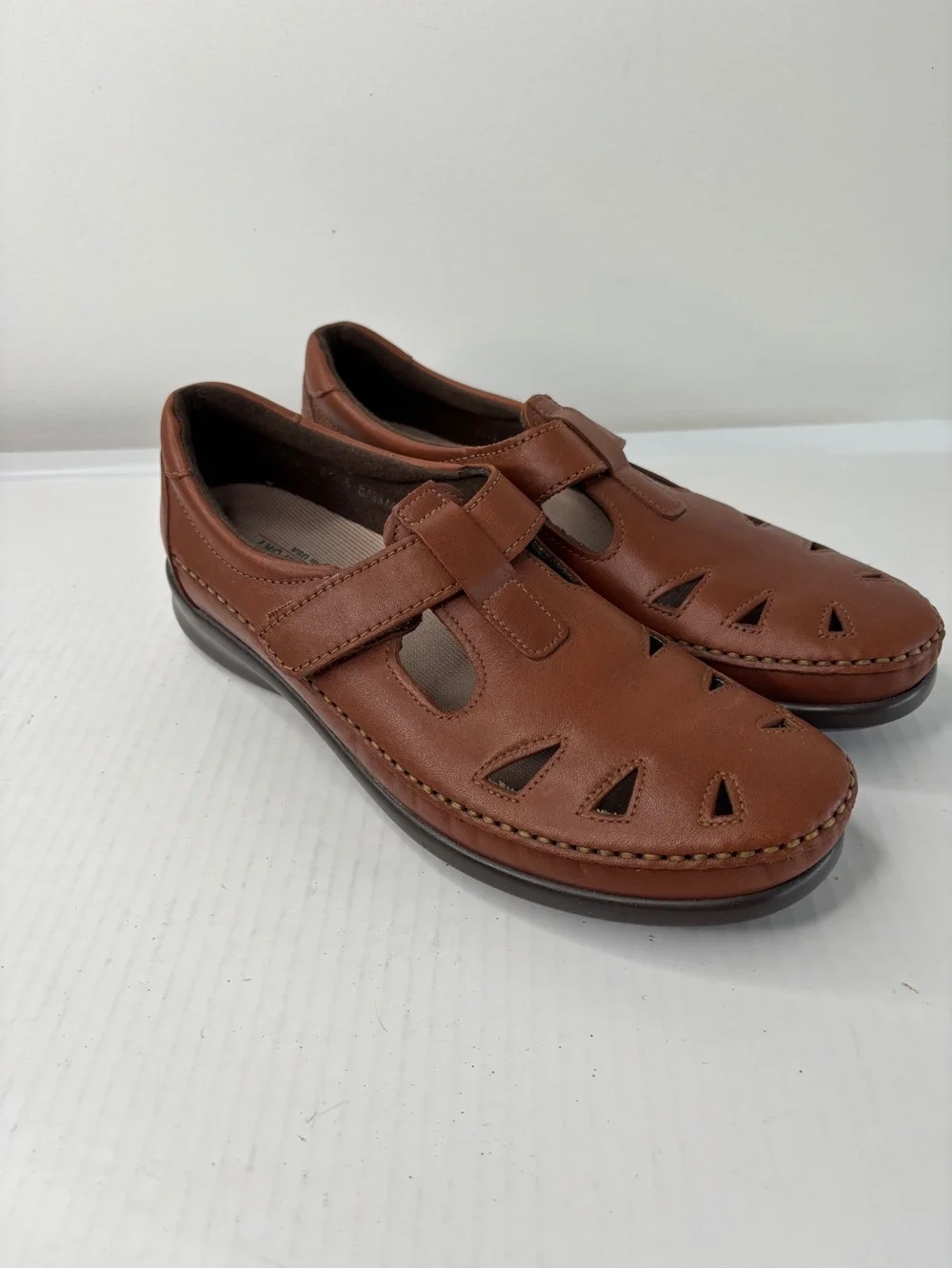 SAS Roamer Tripad Comfort Mary Jane Womens Shoe Sz 9 SLIM Brown Leather T Strap
